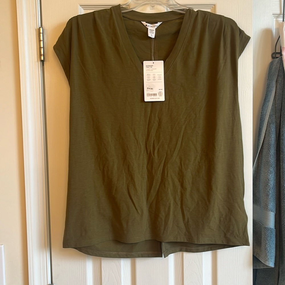 NWT Athleta Outbound Twist Tee Olive L